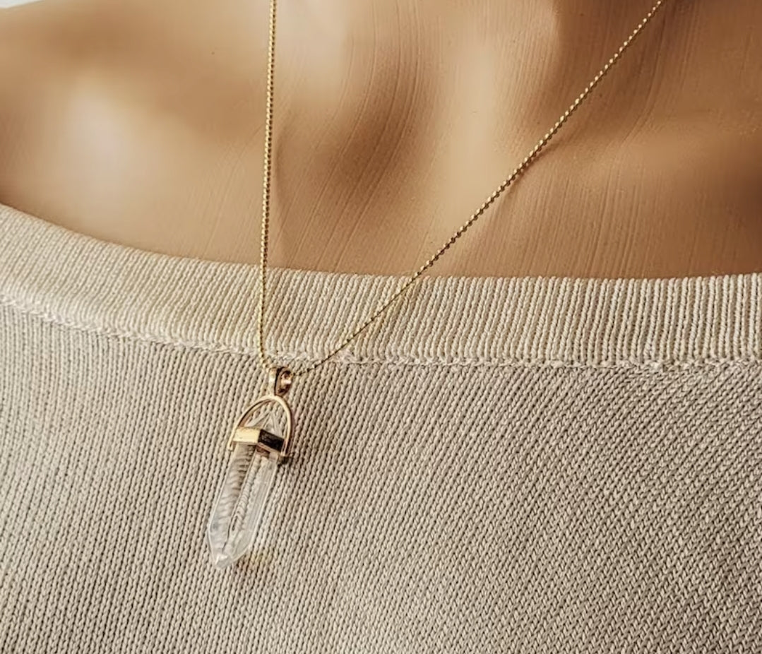 Clear Quartz Necklace - Minimalist Crystal Pendant Necklace | Gemstone Necklace