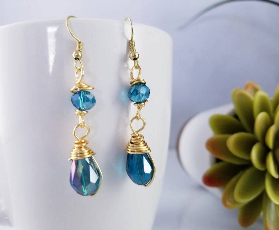 Tear drop earrings, Waterdrop earrings, Dainty Teardrop Earrings, Crystal Earrings, Dainty Gold Filled Earrings, Bridal Earrings Dainty,