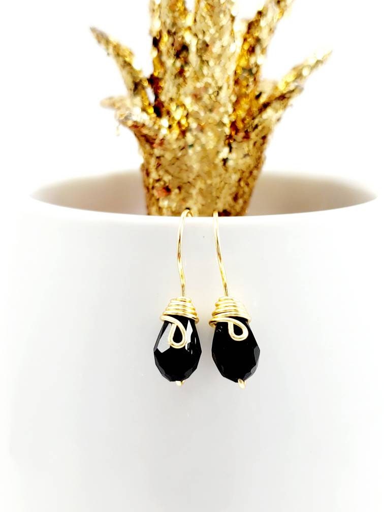Black Crystal Earrings,Crystal Statement Earrings,Raw Crystal Earrings,Boho Bridal Earrings,Raw gemstone Earrings,Delicate Gold Earrings