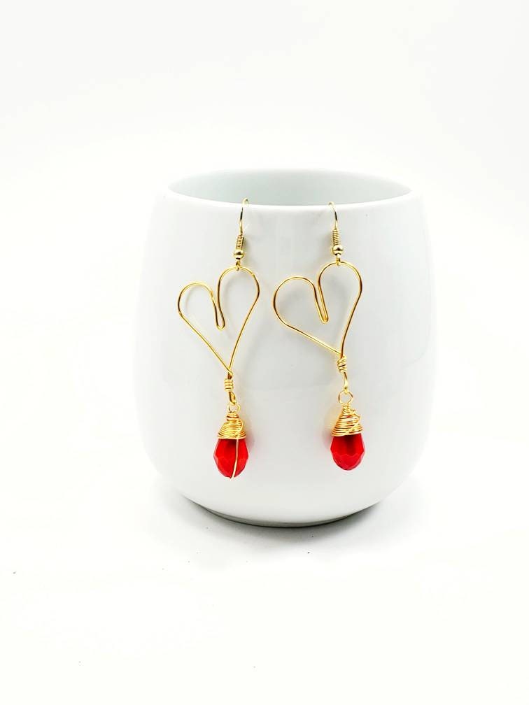 HEART HOOP EARRING, Dainty earrings, Gold Hoops, Gold Heart Hoop Earrings, Gold Filled Heart Earrings, Lovely earrings, Earring hoop thin
