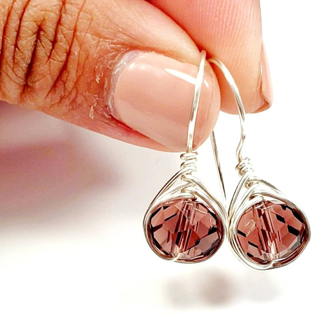 Dainty minimalist earrings, tini earrings, huggie earrings, crystal earrings, drops earrings, dropping earring, minimaliste earring