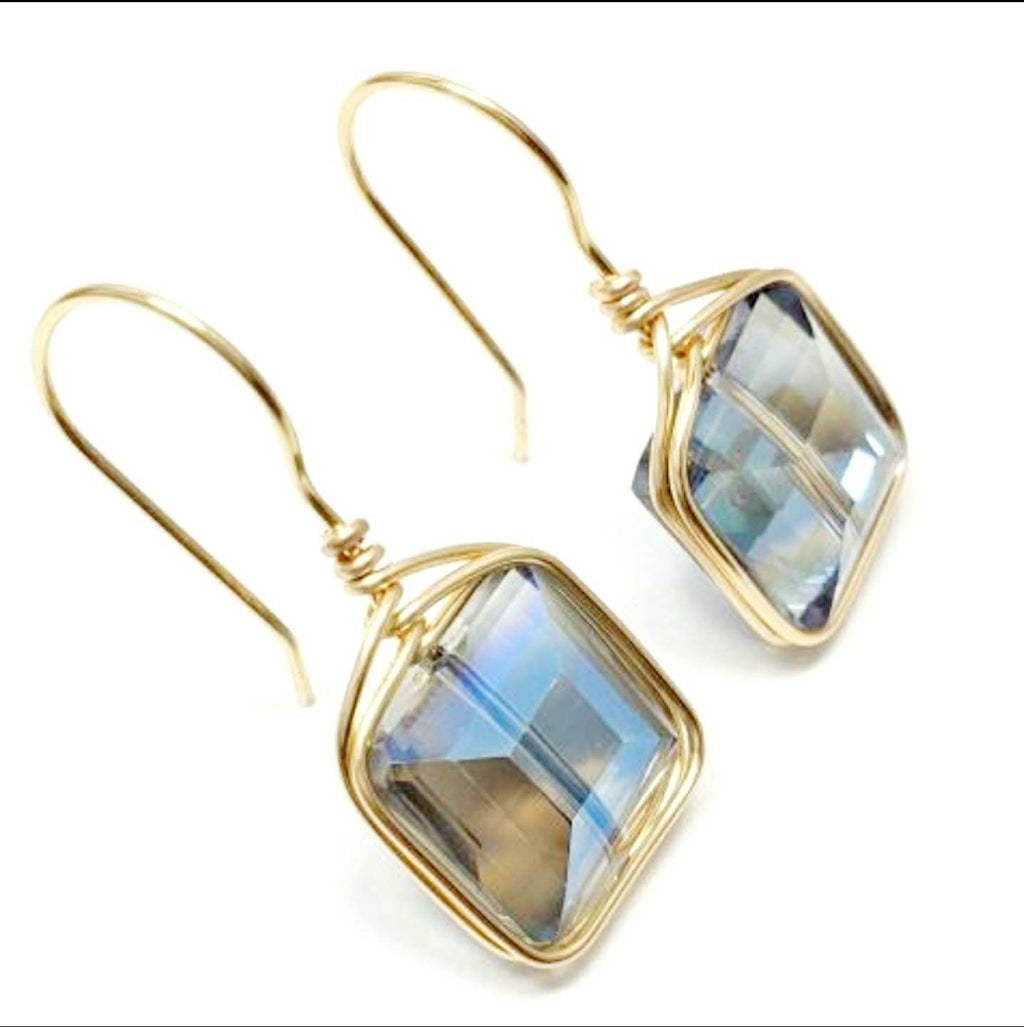 Light blue crystal earrings, Something Blue, giftful wedding, bridesmaid giftful, wife  gifted, giftful daughter, gifte for her women