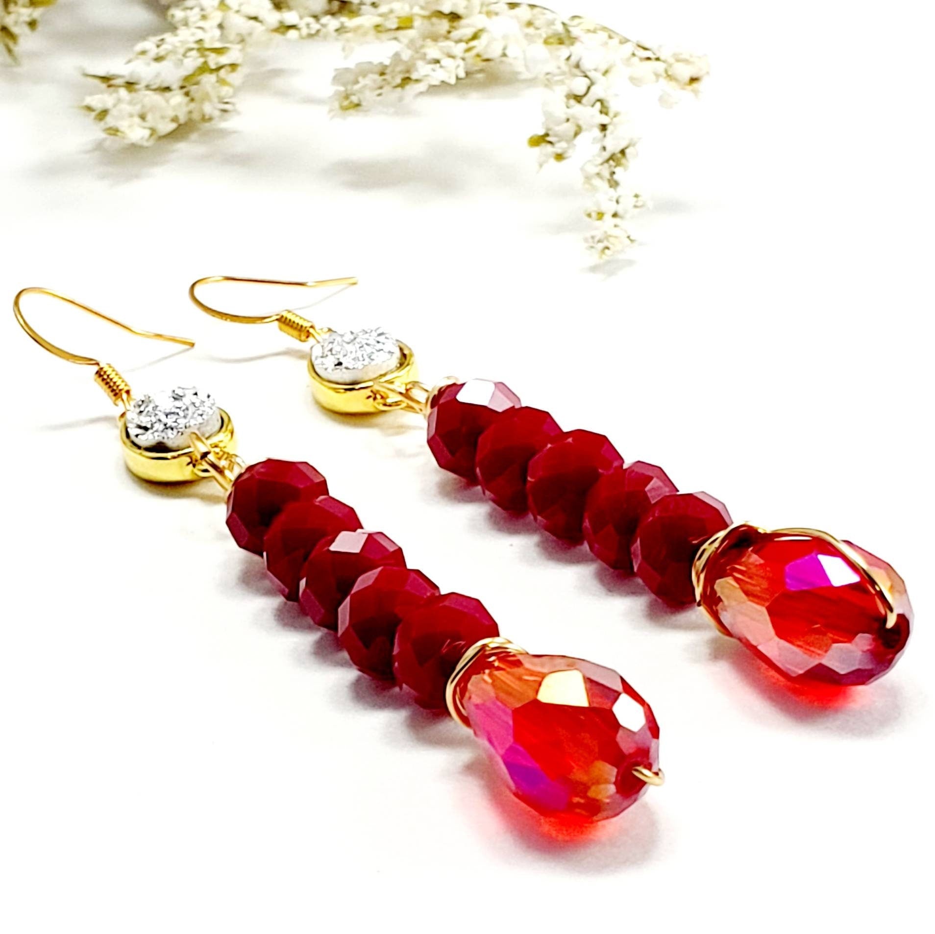 Druzy Drop Earrings, Dainty minimalist earrings, Tini earrings, Huggie earrings, Crystal drops earrings, Dropping earring,Minimalist earring