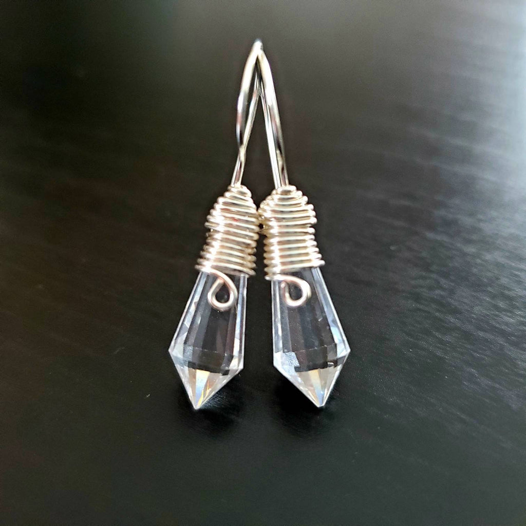 Clear crystal quartz earrings, Clear Silver Earrings, Crystal point earrings, clear quartz earrings dangle, Clear Quartz Silver Earrings