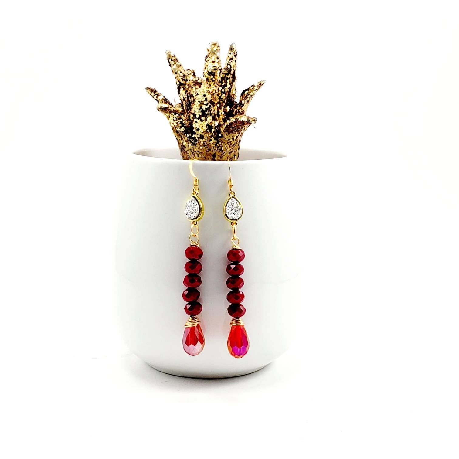 Druzy Drop Earrings, Dainty minimalist earrings, Tini earrings, Huggie earrings, Crystal drops earrings, Dropping earring,Minimalist earring