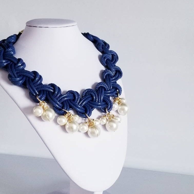Pearl choker necklace, chunky choker necklace, leather choker red, black necklace choker, gifted choker, chunky charm necklace, moms gifted