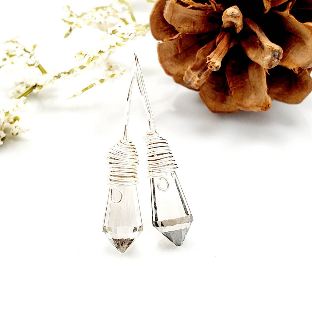 Clear drop earrings, Minimaliste earrings, Gold minimalistic earrings, Crystal quartz earring, Earring gold dainty, Huggie earrings, gifteds