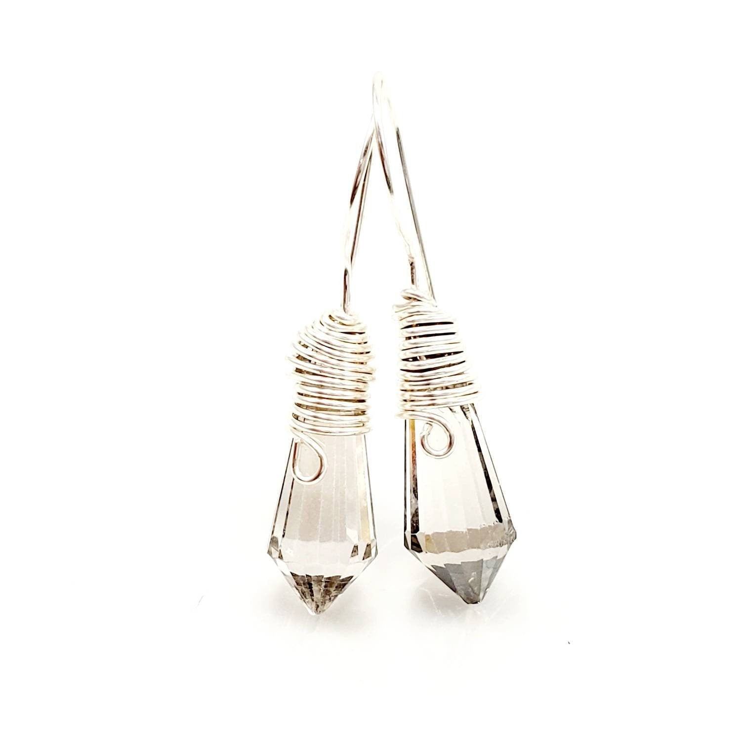Clear drop earrings, Minimaliste earrings, Gold minimalistic earrings, Crystal quartz earring, Earring gold dainty, Huggie earrings, gifteds