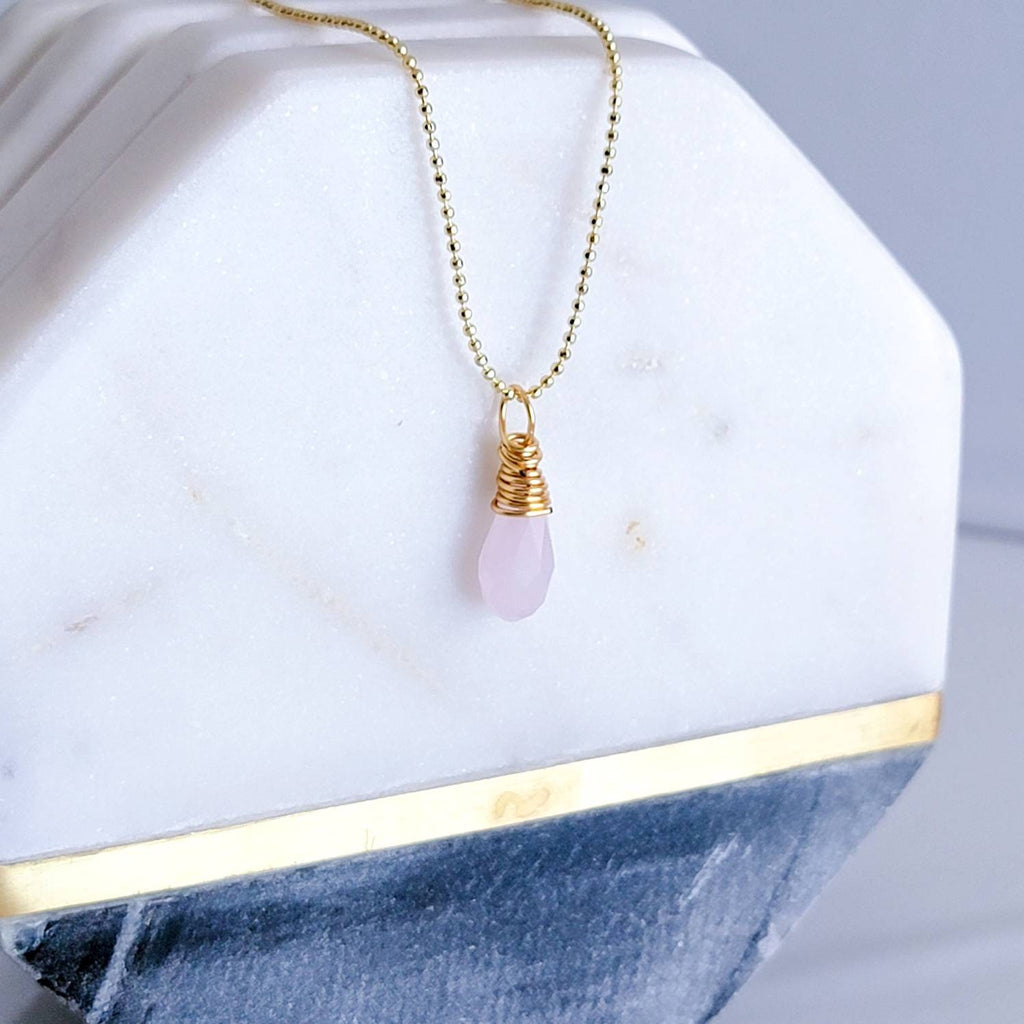 Crystal necklace rose quartz, Healing rose quartz necklace, Thin necklace chain, Gold thin necklace, crystal-necklace, giftful bridesmaide