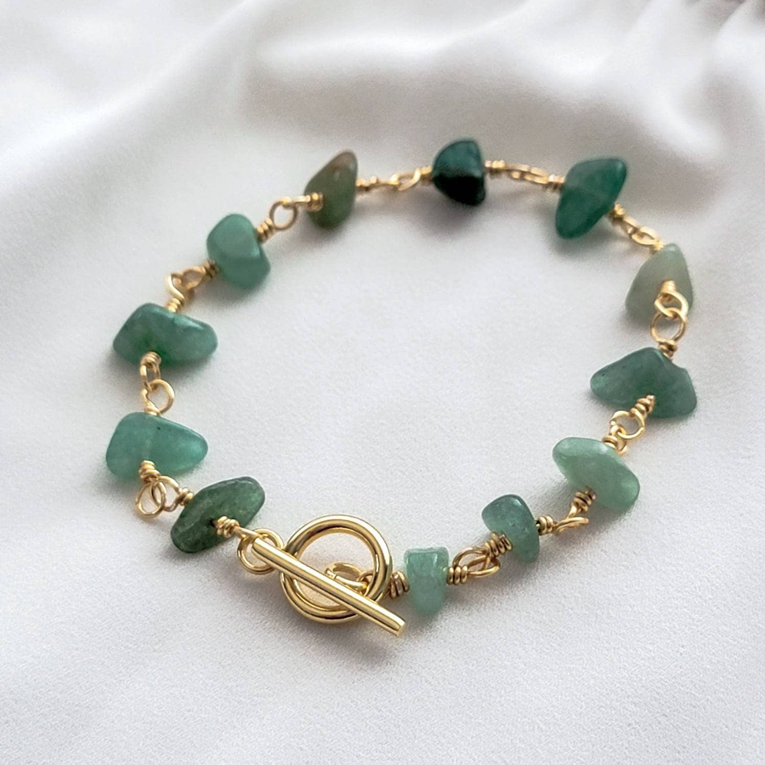 Dainty Raw Aquamarine Bracelet, March Birthstone Minimalist bracelet, Bracelet-gift, birthstone gifted, gifted grandmas,Bracelet birthstones