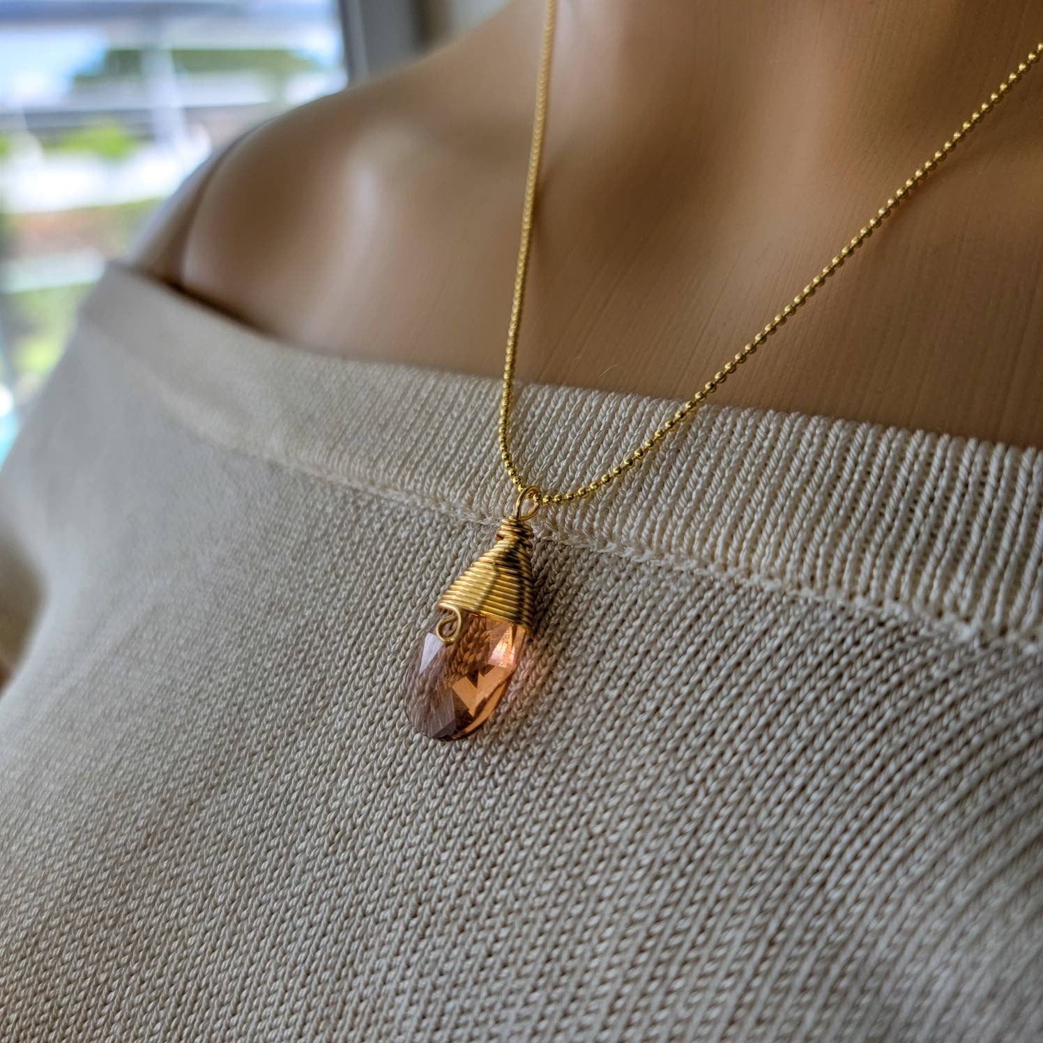 Crystal Necklace Minimalist, wire wrapped crystal, crystal pendant, pretty necklace, Quartz necklace, crystal jewelry, Handmade jewellery
