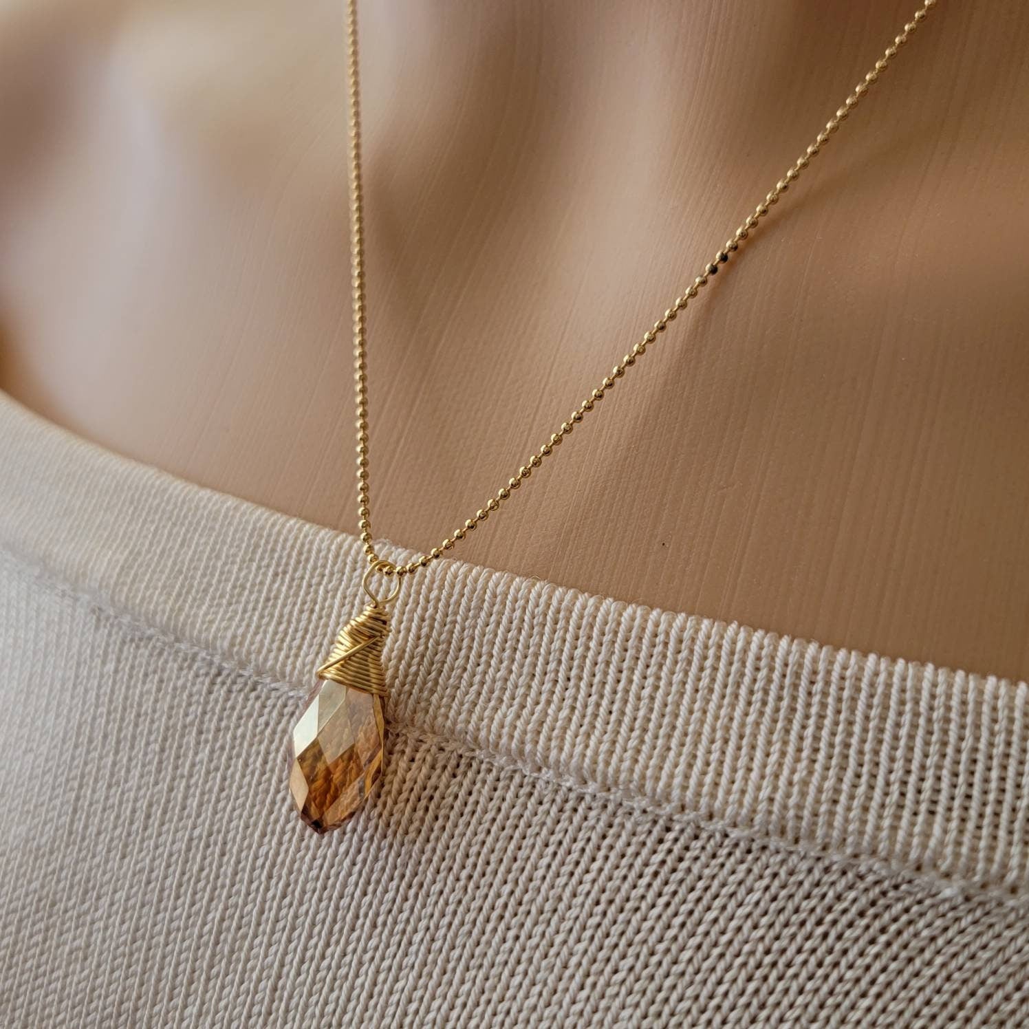 Dainty Crystal necklace, Teardrops necklace, 14k Gold filled chain, Layering Necklace, Minimalist Necklaces, Moms necklaces, Gifts for-her