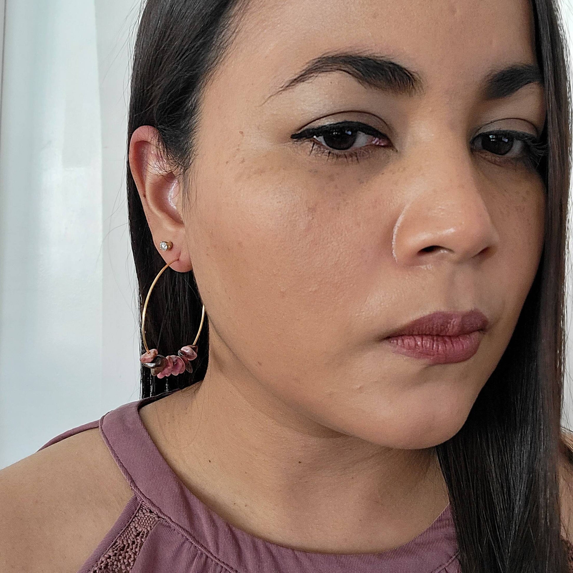 Raw Rhodonite Earrings, Natural Pink Gemstone hoop earrings, Crystal hoop earrings, Thin gold hoop earrings, Natural Pink Rhodonite Earring