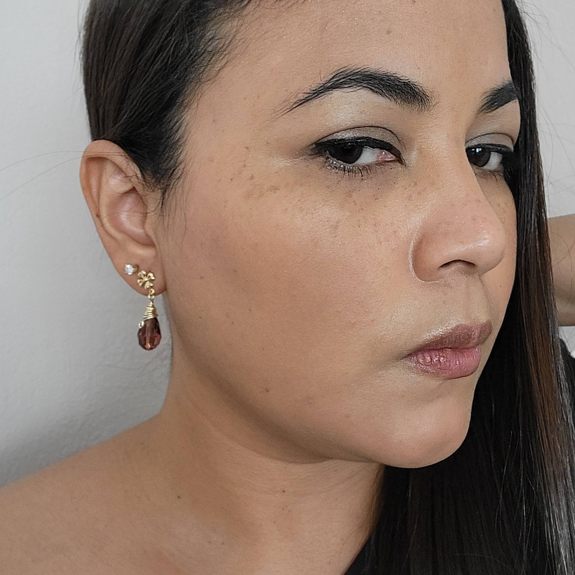 Tear drop earrings, Tiny drop earrings, Floral earrings, Botanical earrings, Teardrops pears, Flower Drop earrings, Everyday jewelry