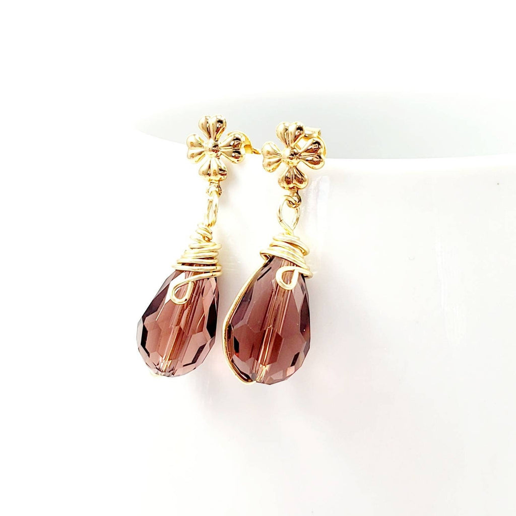 Tear drop earrings, Tiny drop earrings, Floral earrings, Botanical earrings, Teardrops pears, Flower Drop earrings, Everyday jewelry