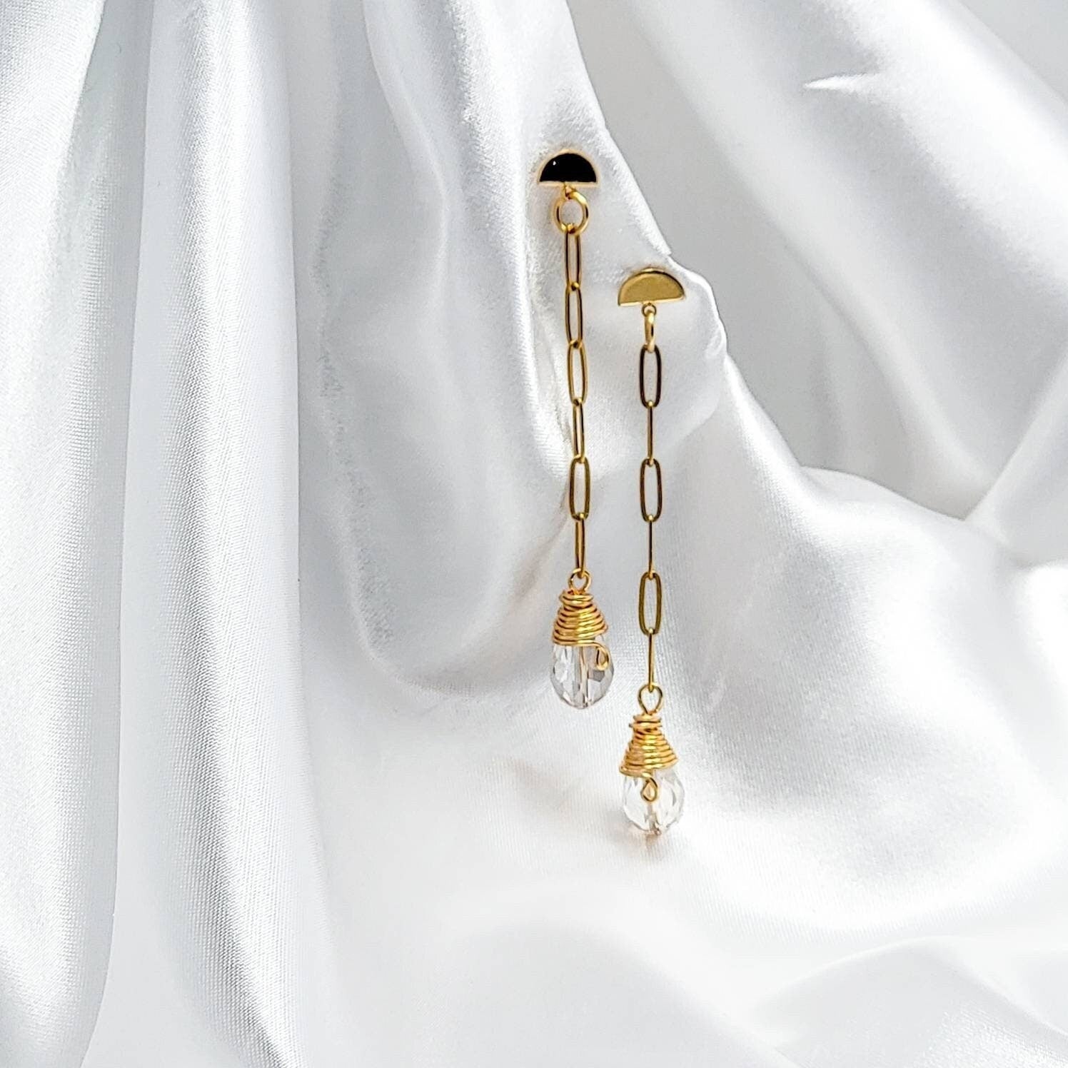 Long chain earring, Minimalist Chain Threader Earrings, stacking earrings, ear threader, chain threader, dainty earrings, crystal threaders