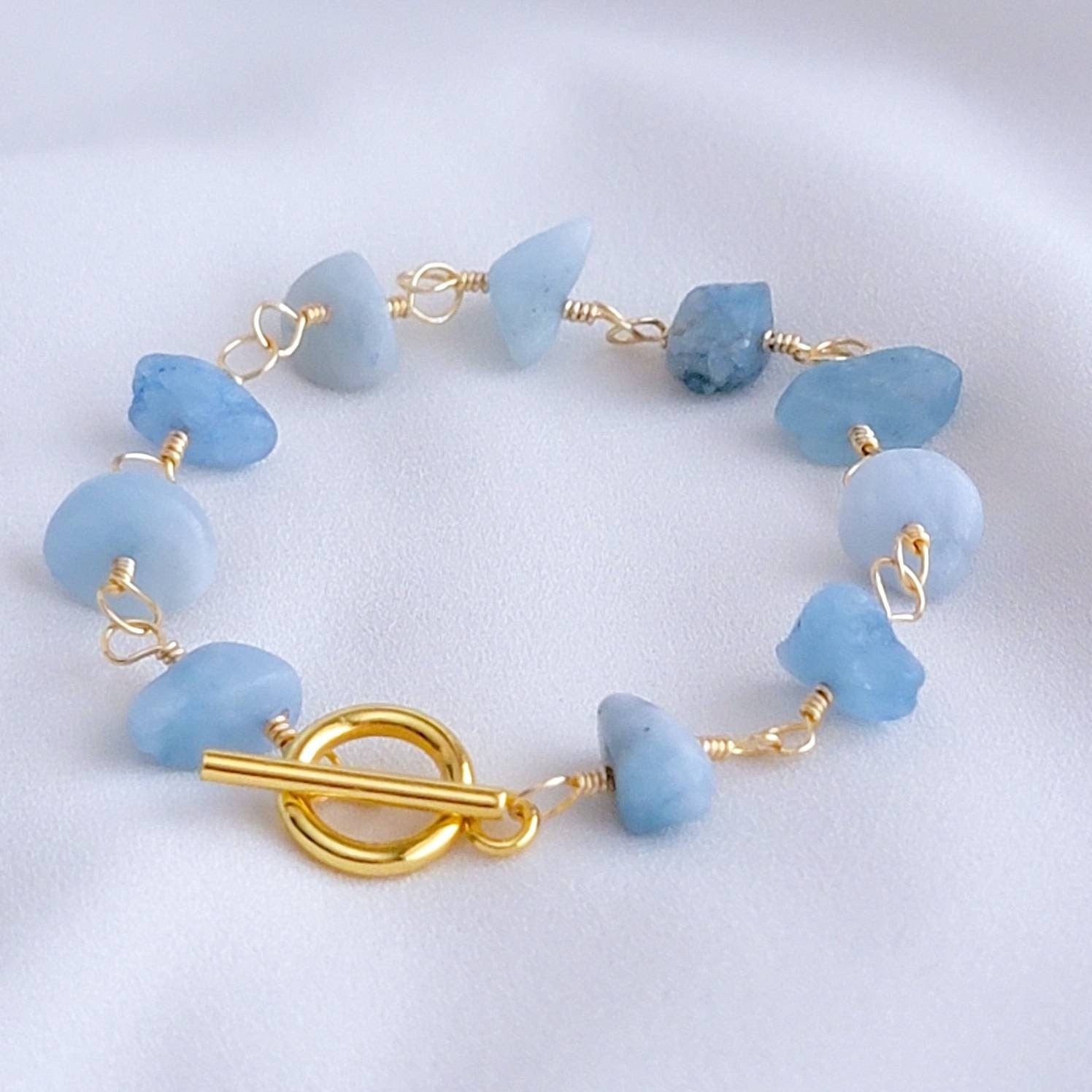 Dainty Raw Aquamarine Bracelet, March Birthstone Minimalist bracelet, Bracelet-gift, birthstone gifted, gifted grandmas,Bracelet birthstones