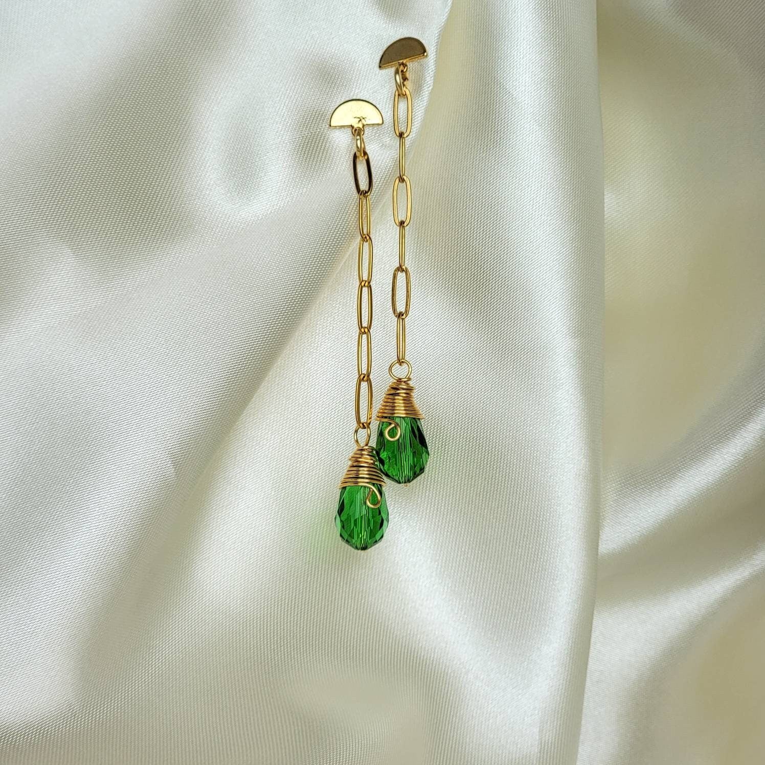 Long chain earring, Minimalist Chain Threader Earrings, stacking earrings, ear threader, chain threader, dainty earrings, crystal threaders