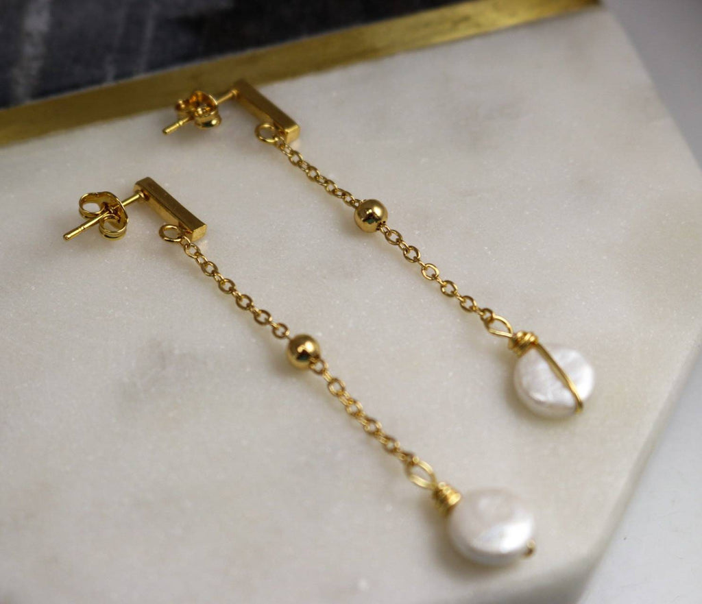 Pearl Drop Earrings, Pearl threader earrings, Bridal Pearl Earrings, Long bridal earrings, Gold chain earrings, Pearl chain bride earrings