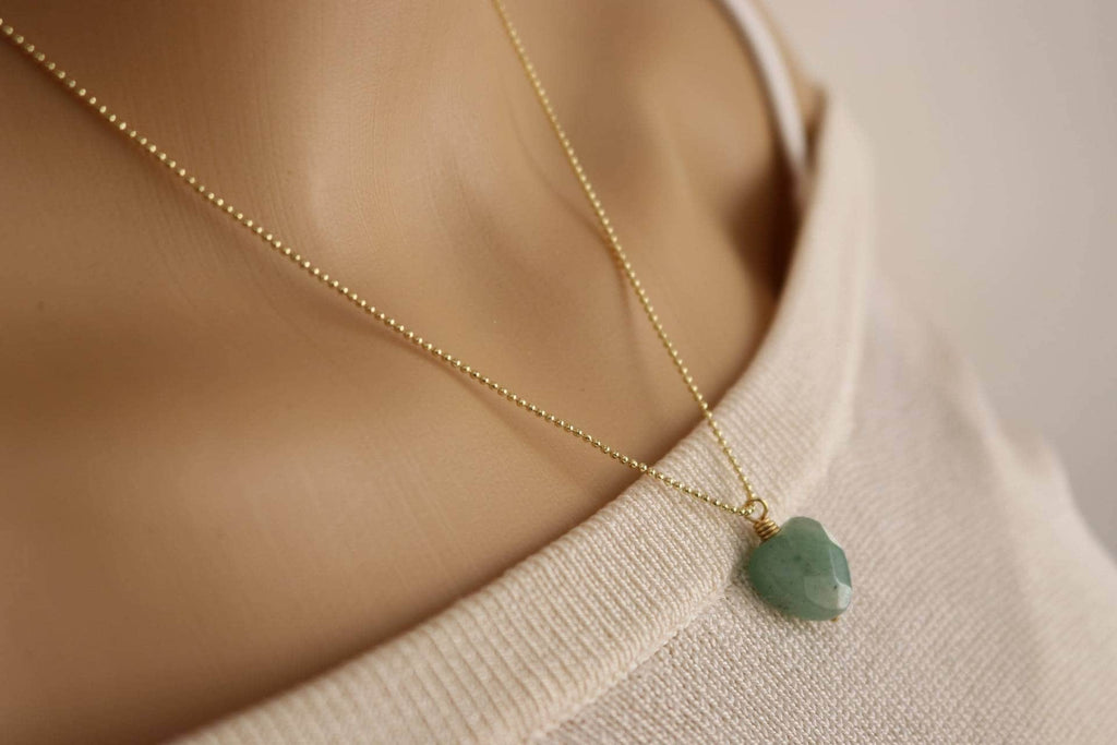 Aventurine Heart necklace, Green aventurine necklace, minimaliste necklace, necklace chain thin, birthday giftful gift, mothers days gifted