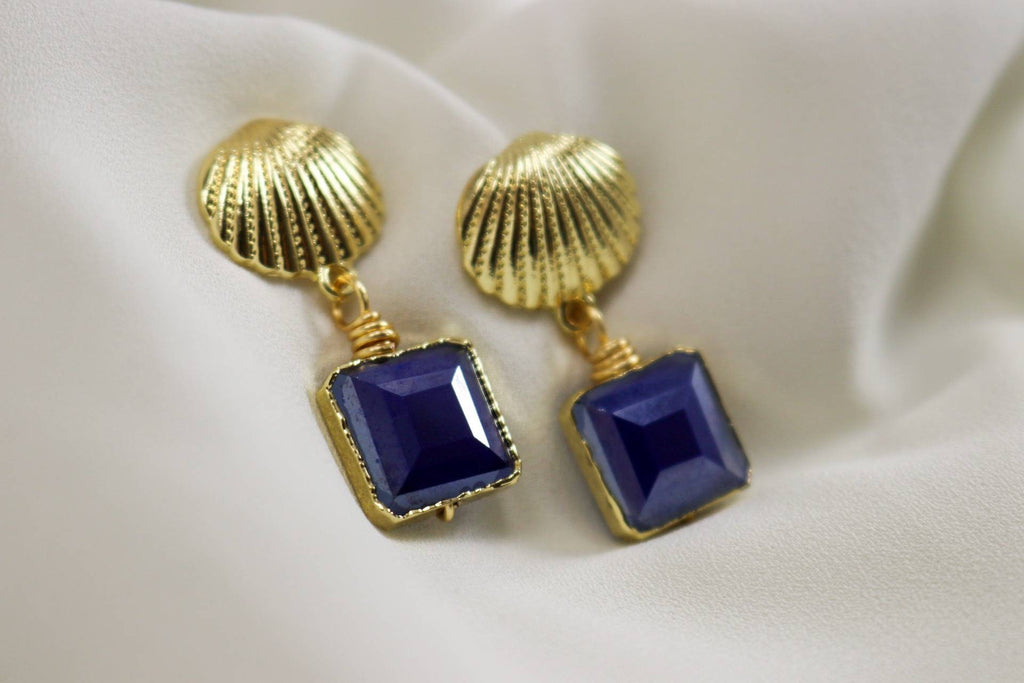 Gold Shell Earrings, NAVY BLUE EARRINGS, Seashell Earrings, Gold Scallop Shell Earrings, Clam earrings, Beach Earrings, Beach Jewelry