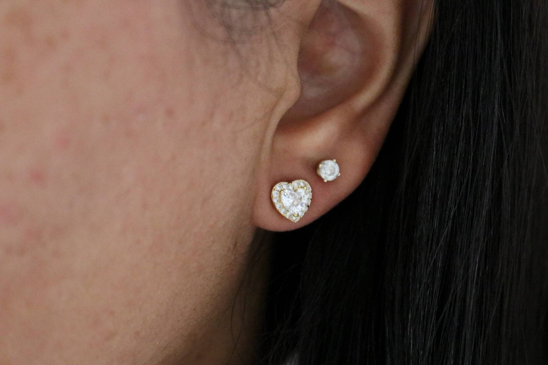 Heart stud earrings, Tiny Heart Stud Earrings, Dainty earrings, minimalistic earring, Heart shaped earrings, gifted earrings valentine's gift