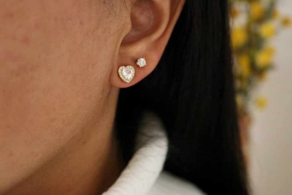 Heart stud earrings, Tiny Heart Stud Earrings, Dainty earrings, minimalistic earring, Heart shaped earrings, gifted earrings valentine's gift