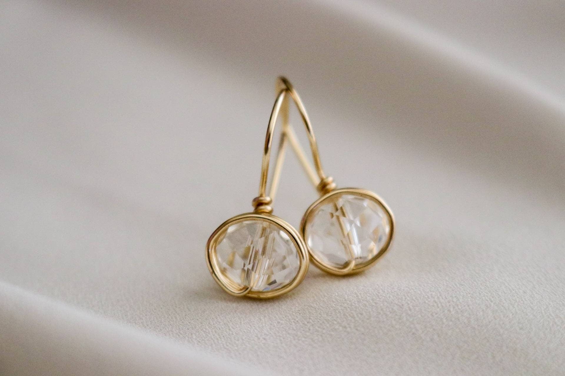 Clear crystal quartz earrings, Clear Silver Earrings, Crystal Drop clear Earrings, Clear Quartz Crystal Earrings, minimalistic earrings