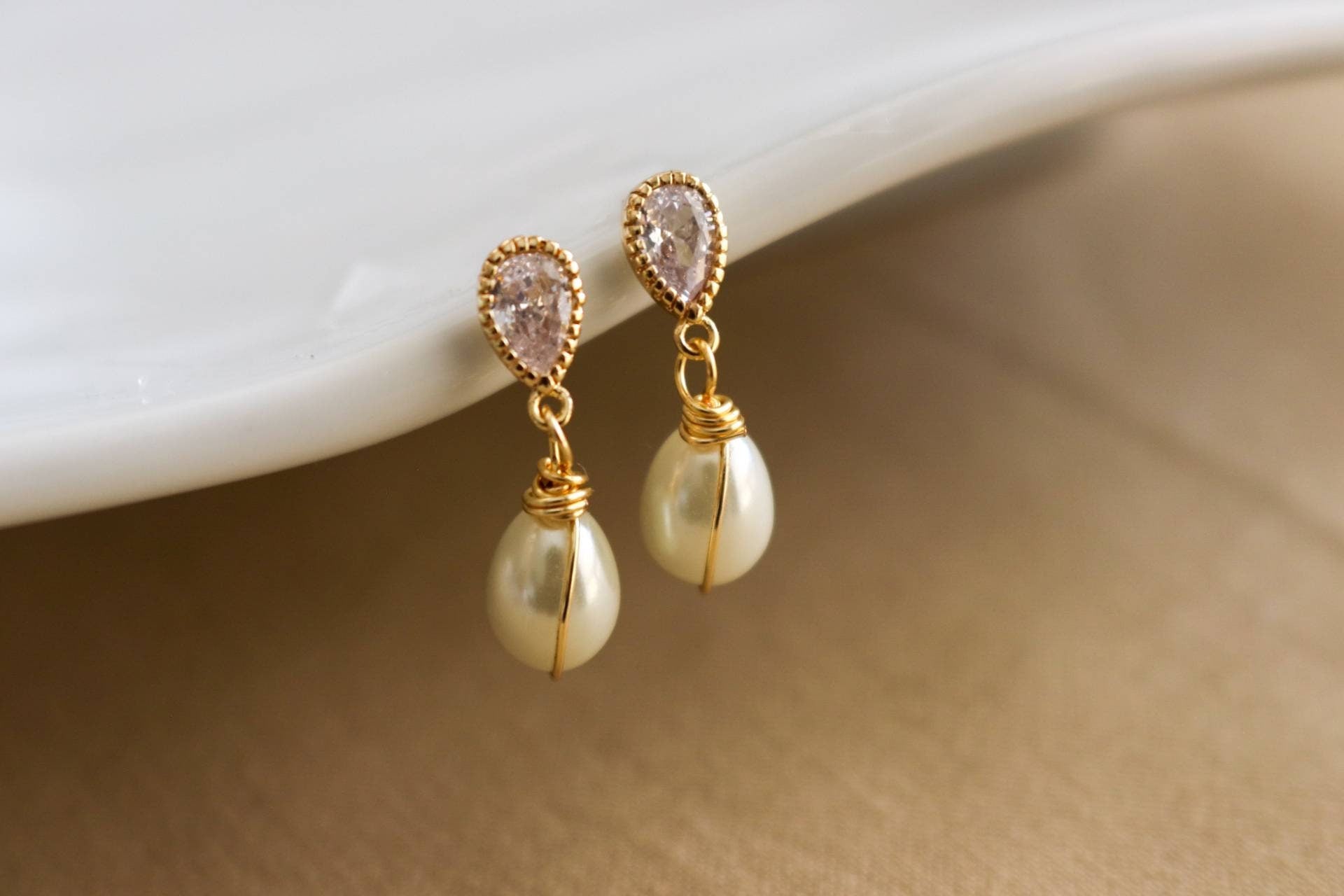 Pearl drop earrings, pearl gifted earring, pearl earring drops, dainty earrings huggie, weddings- giftful, gifted bride giftful, gifte gift