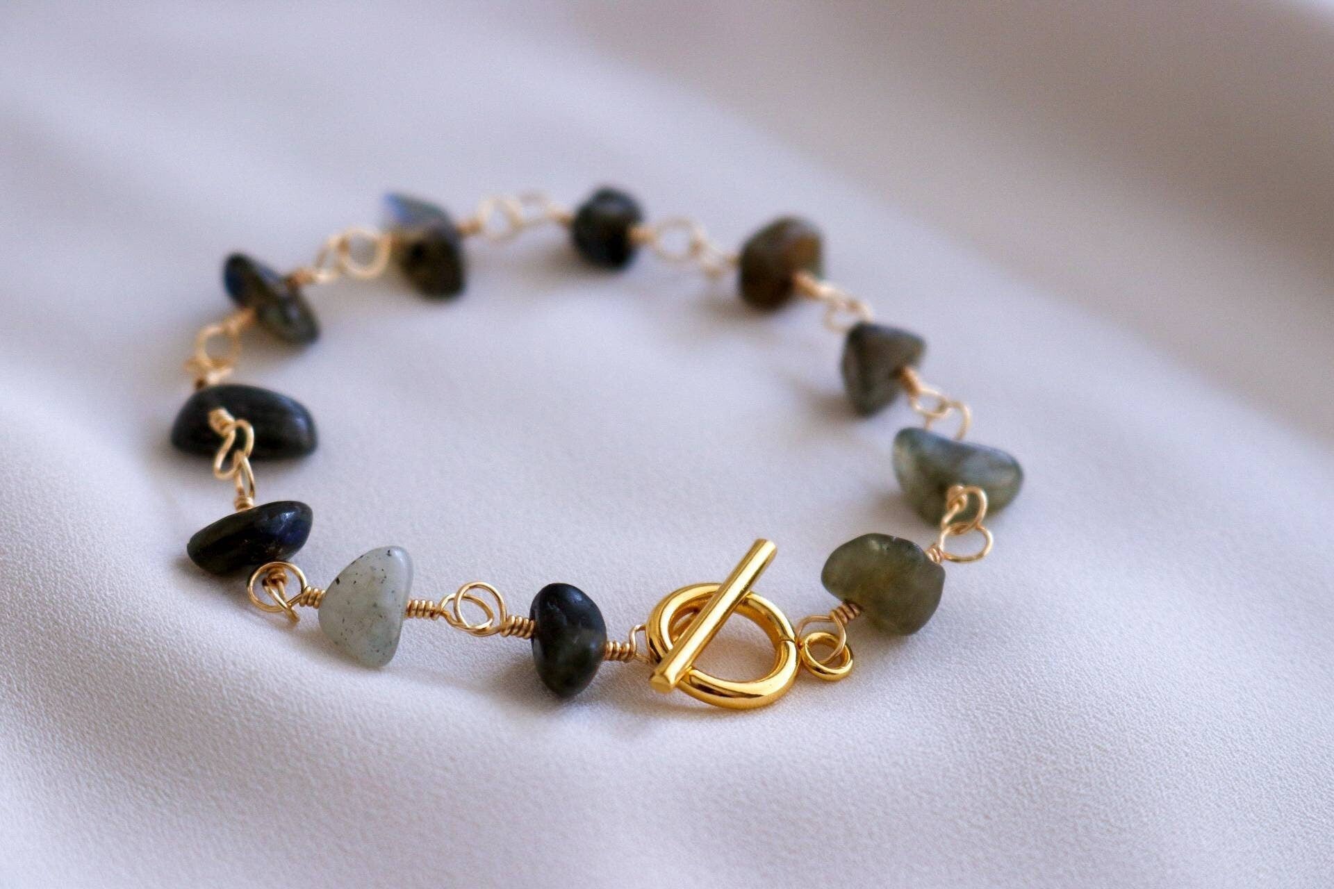 Dainty Labradorite bracelet, Crystal bracelet, Stoned bracelets Gemstone gift bracelet, bracelet-gifted, bracelet-mom, gift for- her
