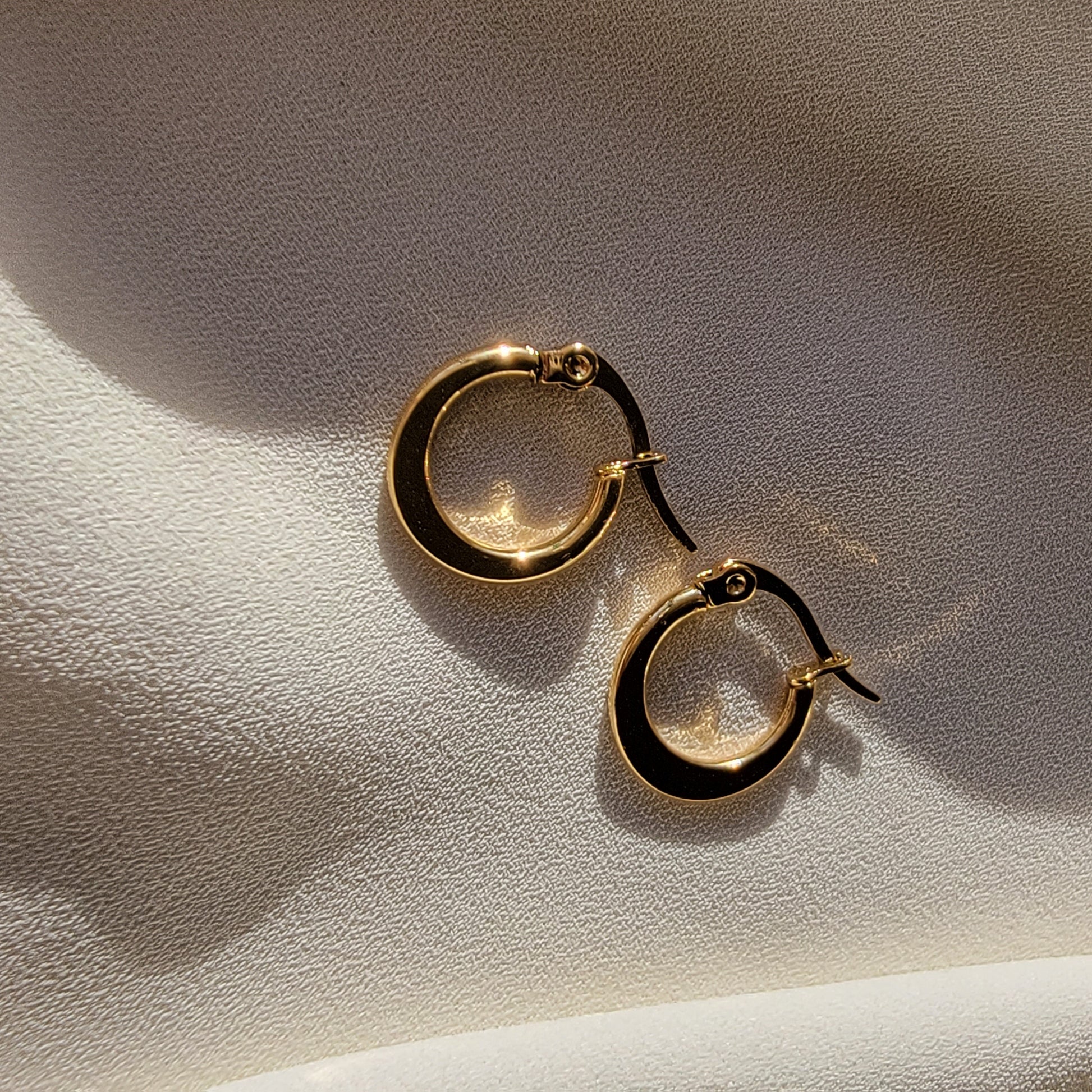 Thick hoop earrings, Mini hoop earrings, huggie hoop earrings, Tiny hoops earrings, mom birthday gift, christmas gifted, christmas giftful