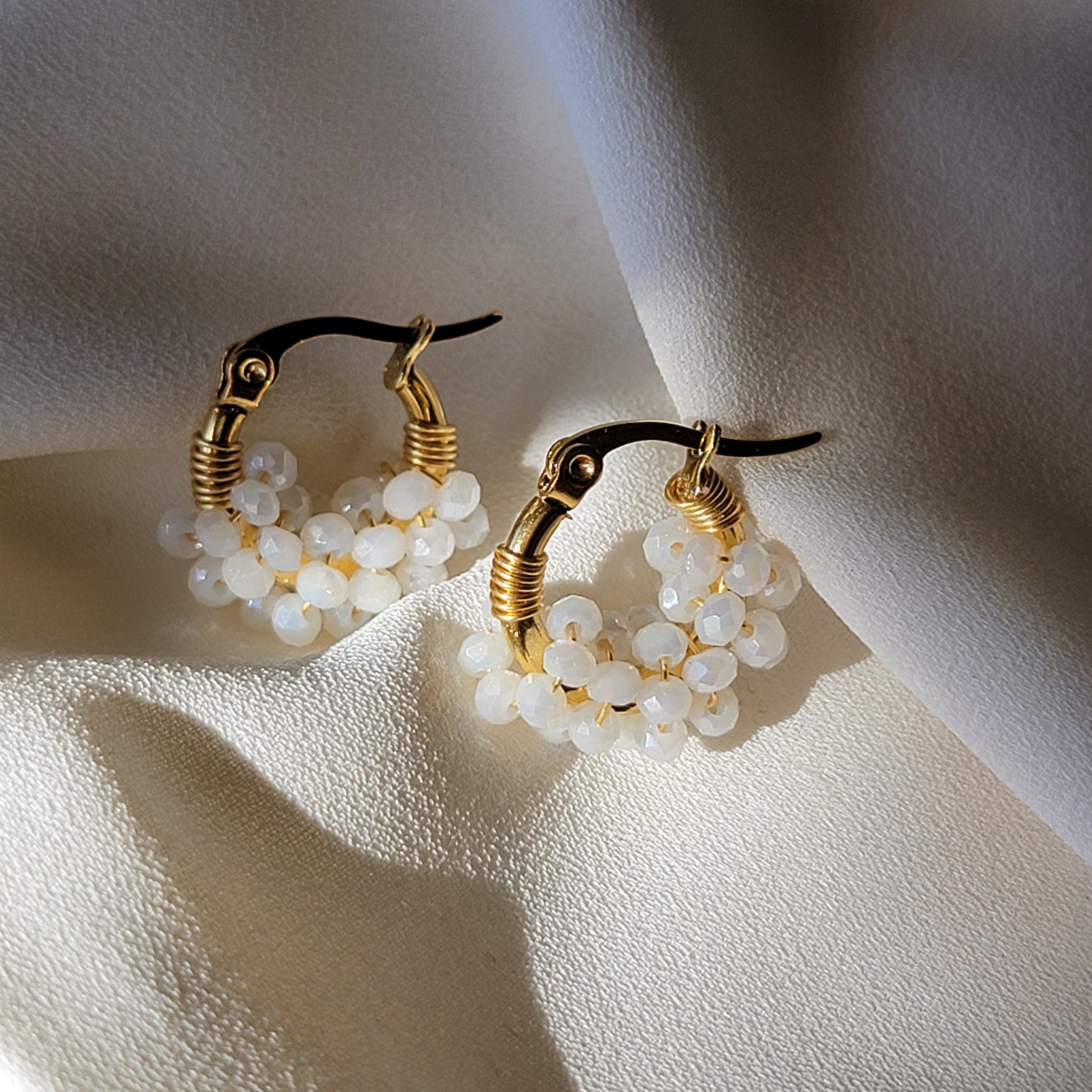 Small Hoop Earrings Huggies, Tiny hoop earrings, Minimalist Hoop Earrings, Dainty Gold Earring, dainty hoop earring, Gifts For-Her, wife