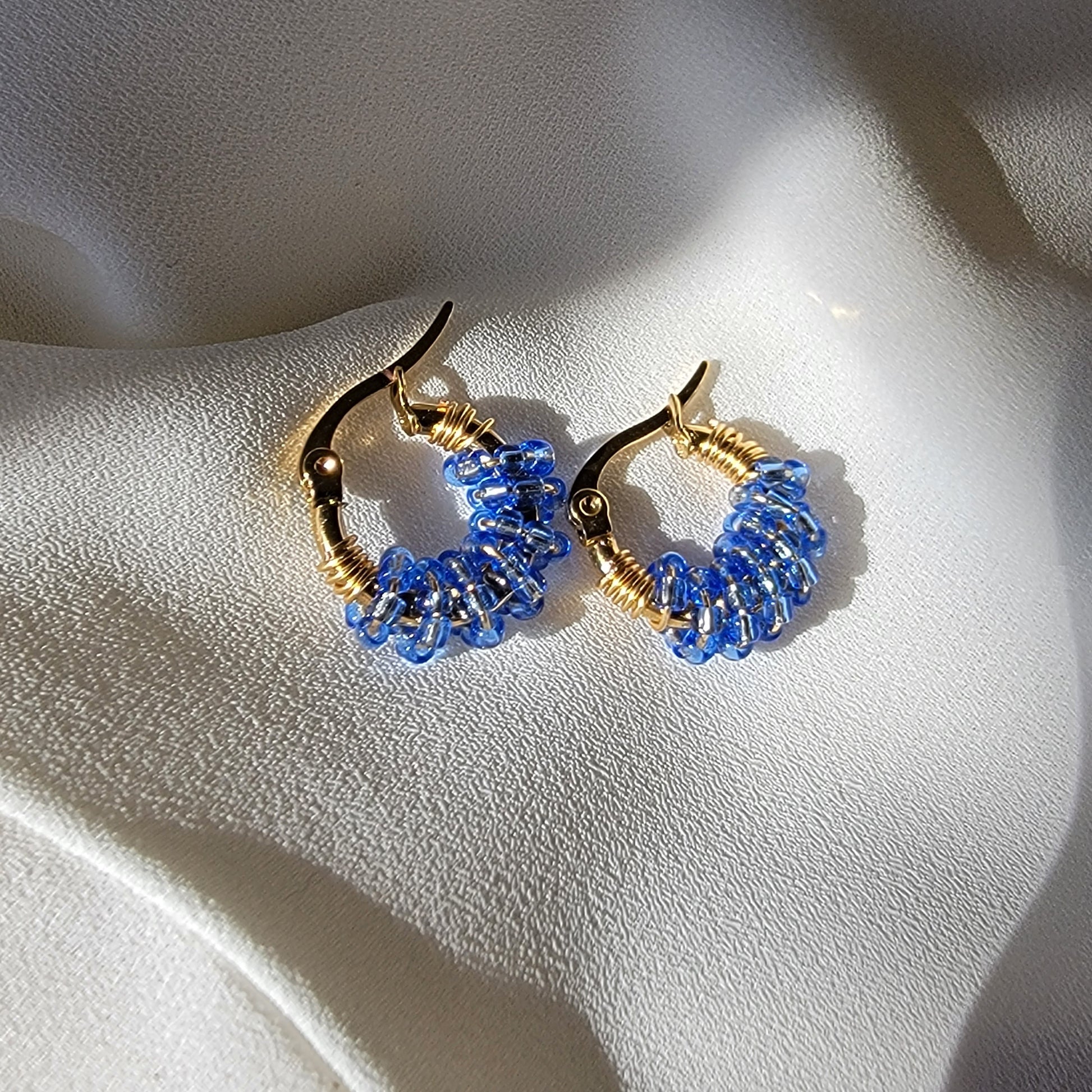Small Hoop Earrings Huggies, Tiny hoop earrings, Minimalist Hoop Earrings, Dainty Gold Earring, dainty hoop earring, Gifts For-Her, wife