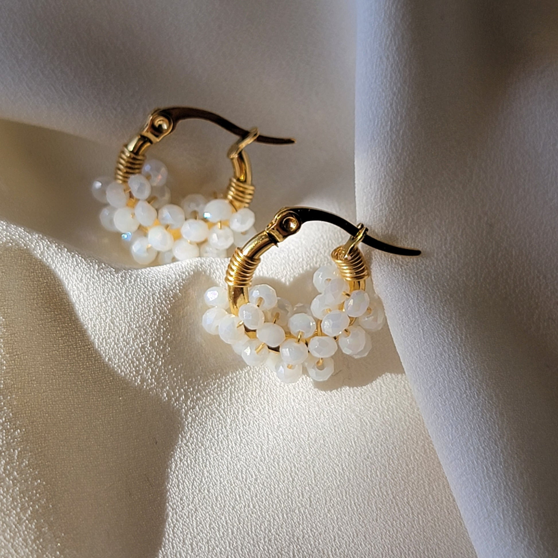 Small Hoop Earrings Huggies, Tiny hoop earrings, Minimalist Hoop Earrings, Dainty Gold Earring, dainty hoop earring, Gifts For-Her, wife