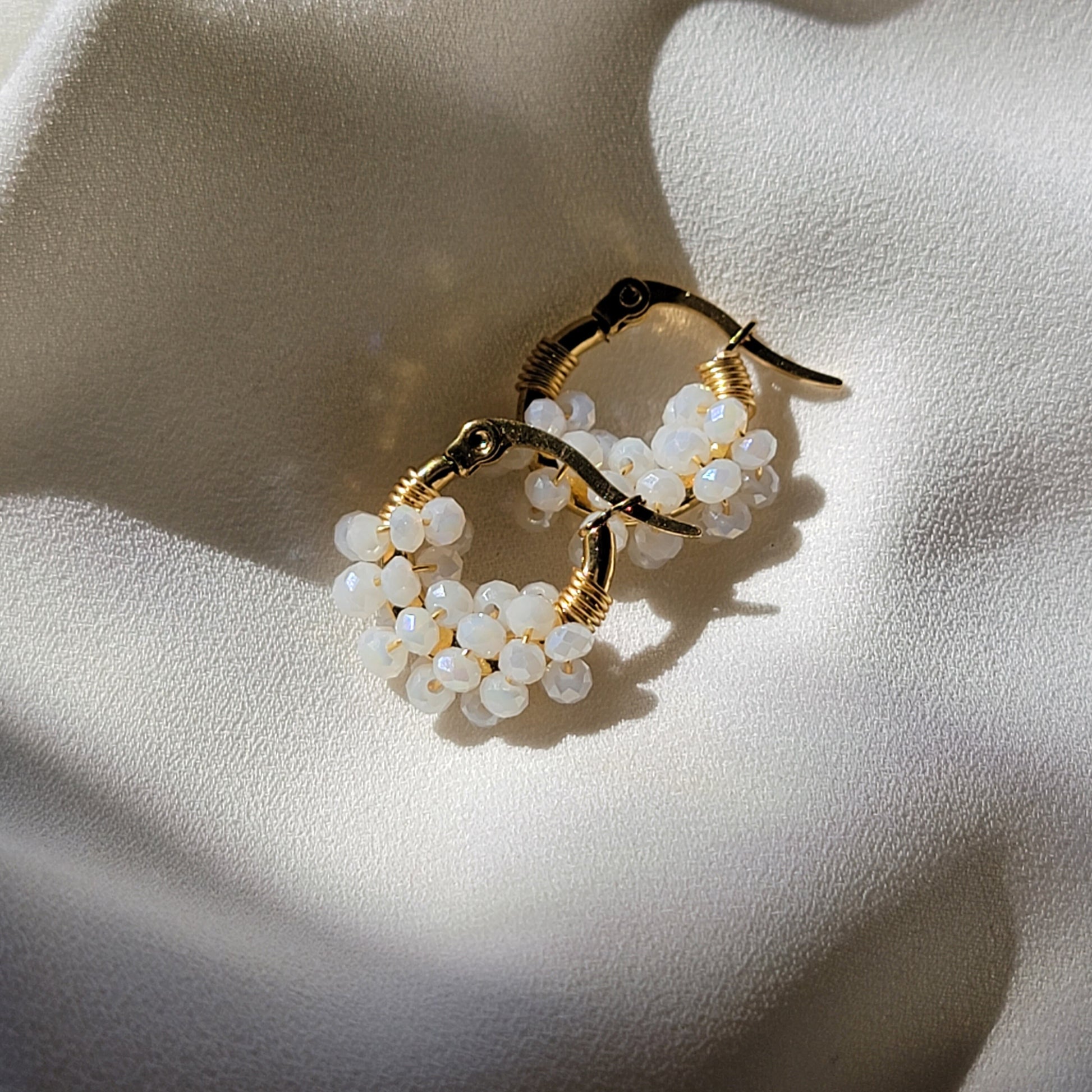 Small Hoop Earrings Huggies, Tiny hoop earrings, Minimalist Hoop Earrings, Dainty Gold Earring, dainty hoop earring, Gifts For-Her, wife