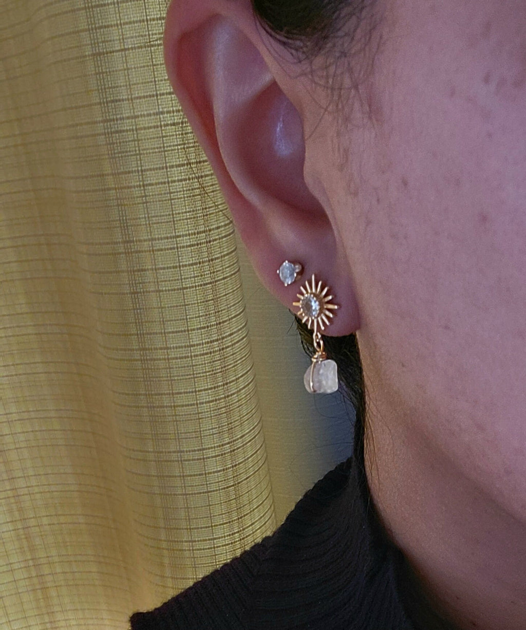 Dainty Sun Star Earrings, Sun Earrings Gold,Minimalist Earring, Drop Clear Quartz Earrings, Crystal Earrings, Giftful earrings,Gifts For-Her