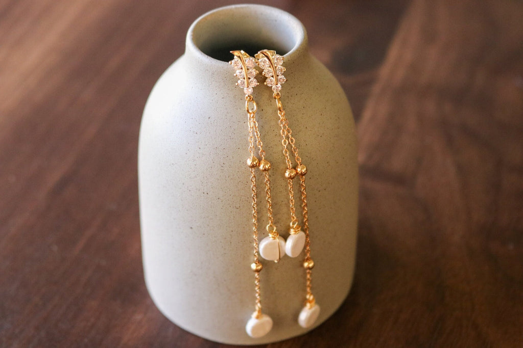 Pearl Drop Earrings, Pearl threader earrings, Bridal Pearl Earrings, Long bridal earrings, Gold chain earrings, Pearl chain bride earrings