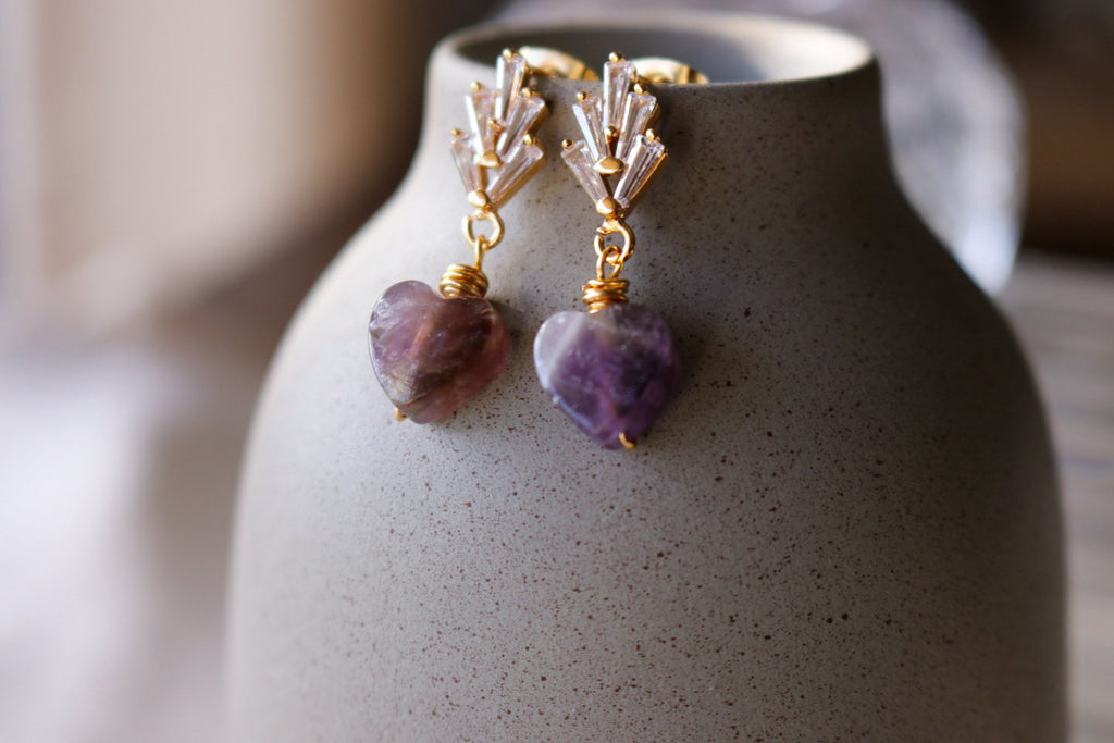 Heart amethyst earrings, Minimalistic earrings, Valentins earrings, gifted birthday, bridesmaide gift, anniversary giftful, giftful earrings