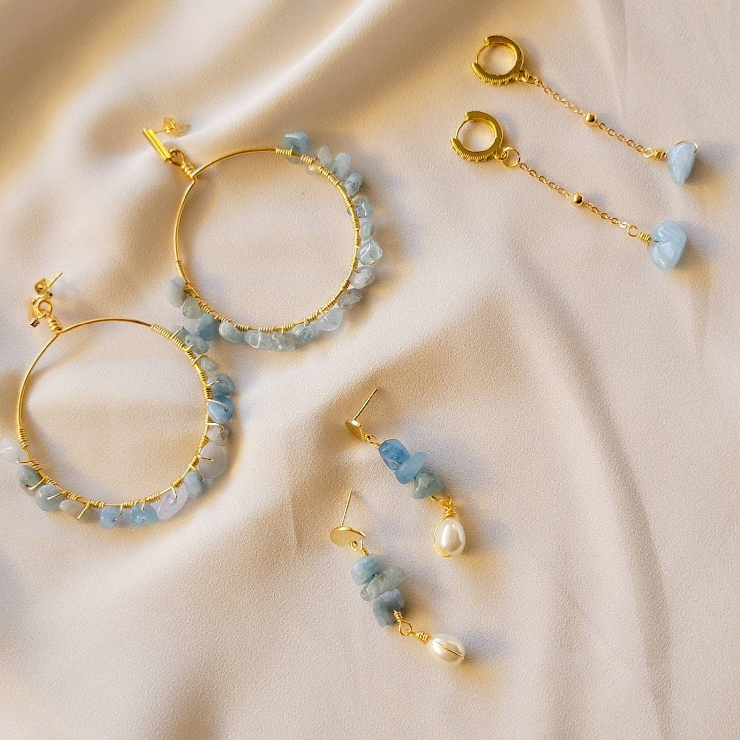 Hoop Aquamarine Earrings, Birthstone Hoop Earrings, Huggie hoop earrings, Threader aquamarine earrings,Raw Aquamarine Hoops, gifts for mom