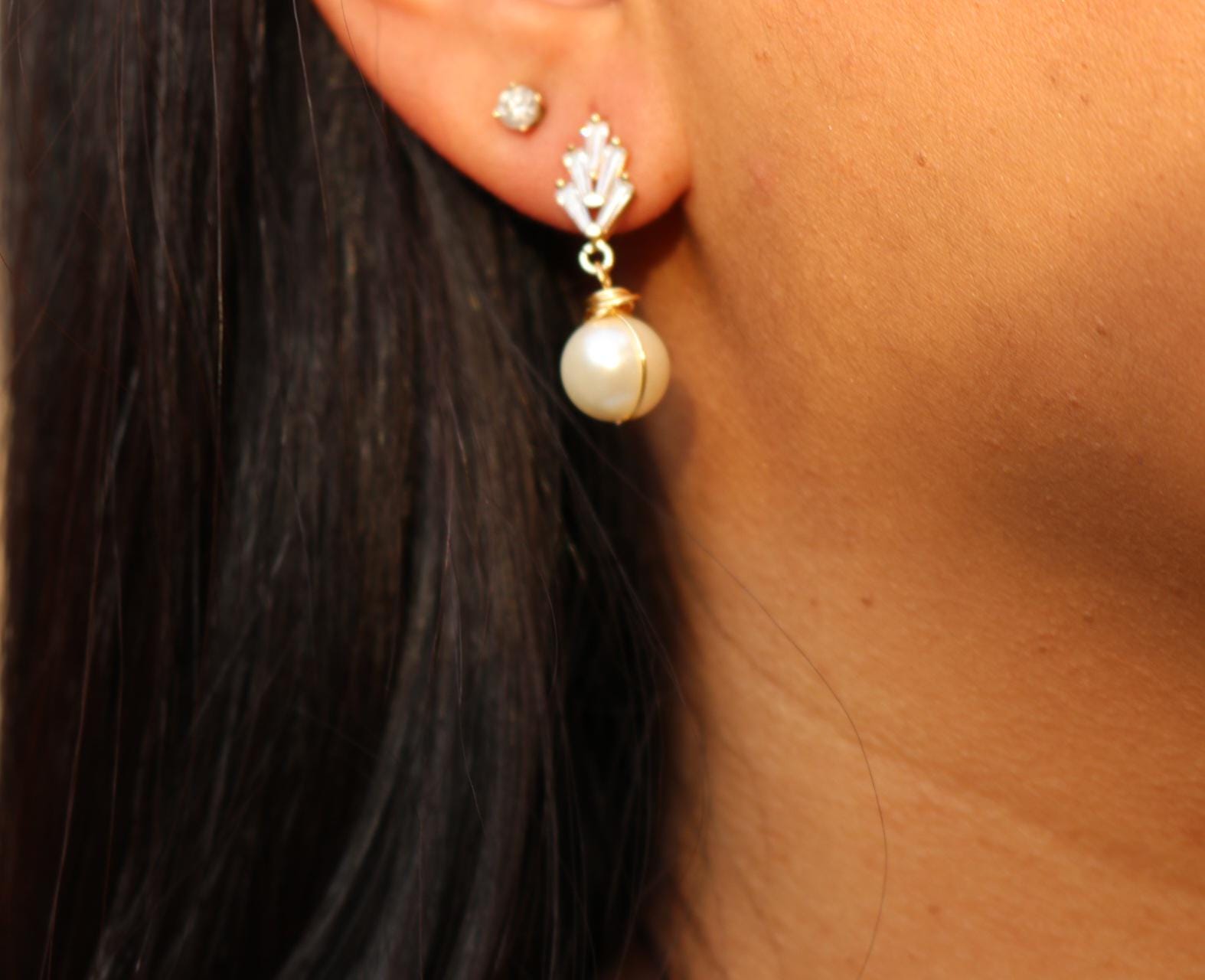 Pearl earring drops, earring minimalistic, pearl gifted earring, weddings- giftful, bridal giftful, bridemaid's gift, maid of honor gifted