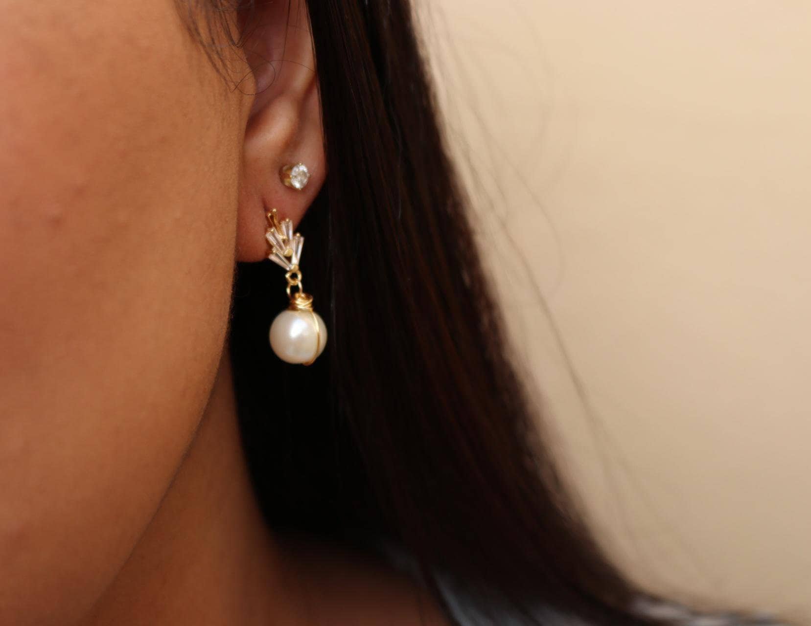 Pearl earring drops, earring minimalistic, pearl gifted earring, weddings- giftful, bridal giftful, bridemaid's gift, maid of honor gifted