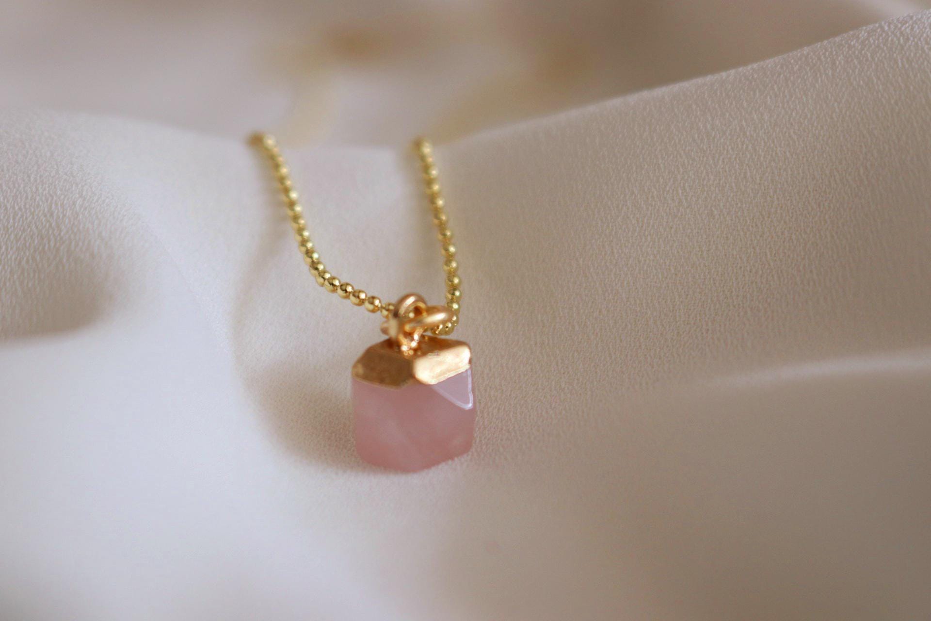 Dainty Rose quartz necklace, Chain thin necklace, Rose quartz gemston, lovely necklace, loving necklace, gifted valentines necklace,