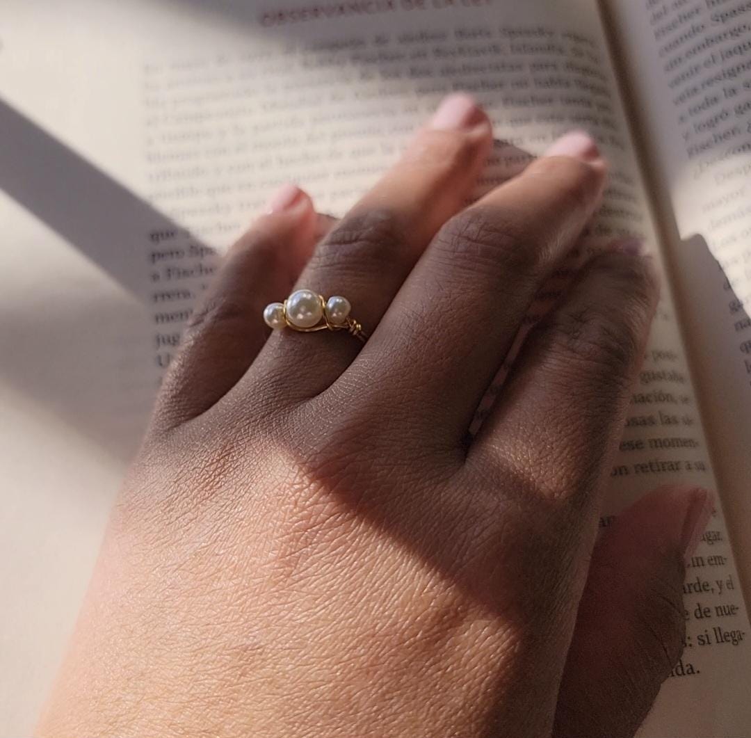 Dainty Ring, Pearl Wire Ring, Midi ring, Thin Gold Ring, Gold pearl ring, Pearl Wire Ring, Stackable Rings Gold, Gifts For-Her, Gifted Wife