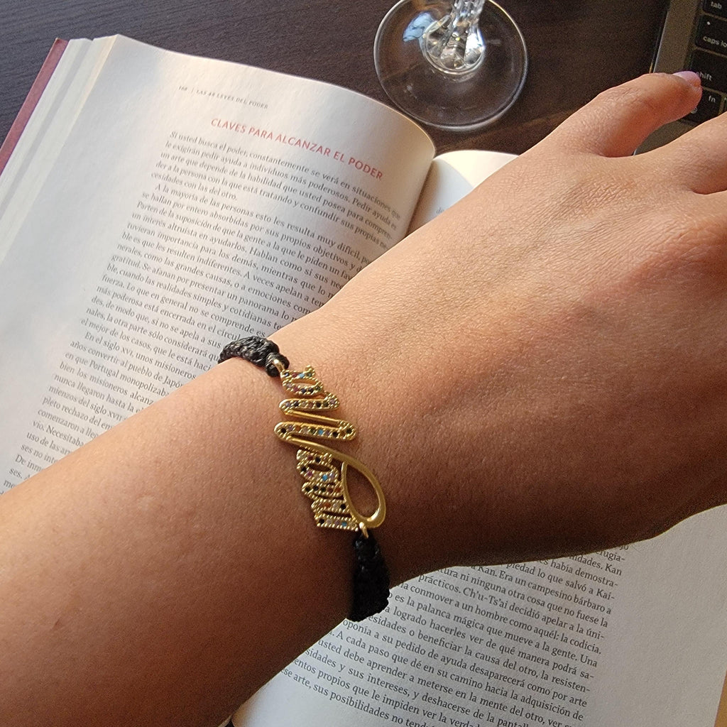 Dainty Mama Bracelet, Knotted Bracelet, Macrame bracelet, Mamas bracelet, Stacking bracelet, Giftful Moms, Gifted Wife, Gifts for-her Wife