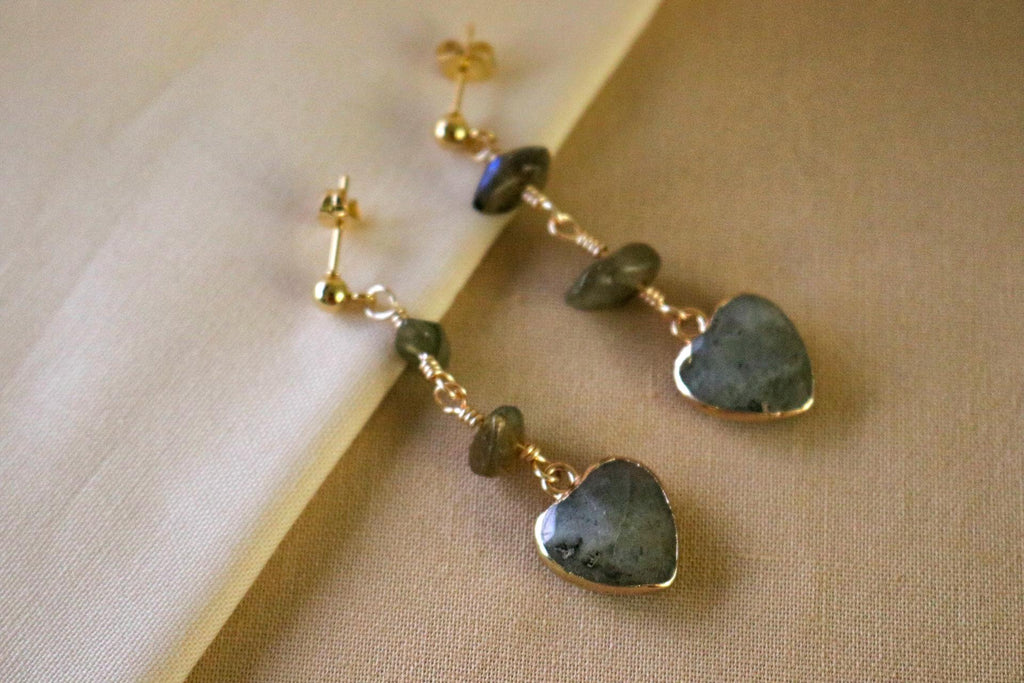 Heart Labradorite Earrings, Valentins earrings, crystal earrings dainty, Heartful earrings, gifted earrings valentine's gift, heartful gift