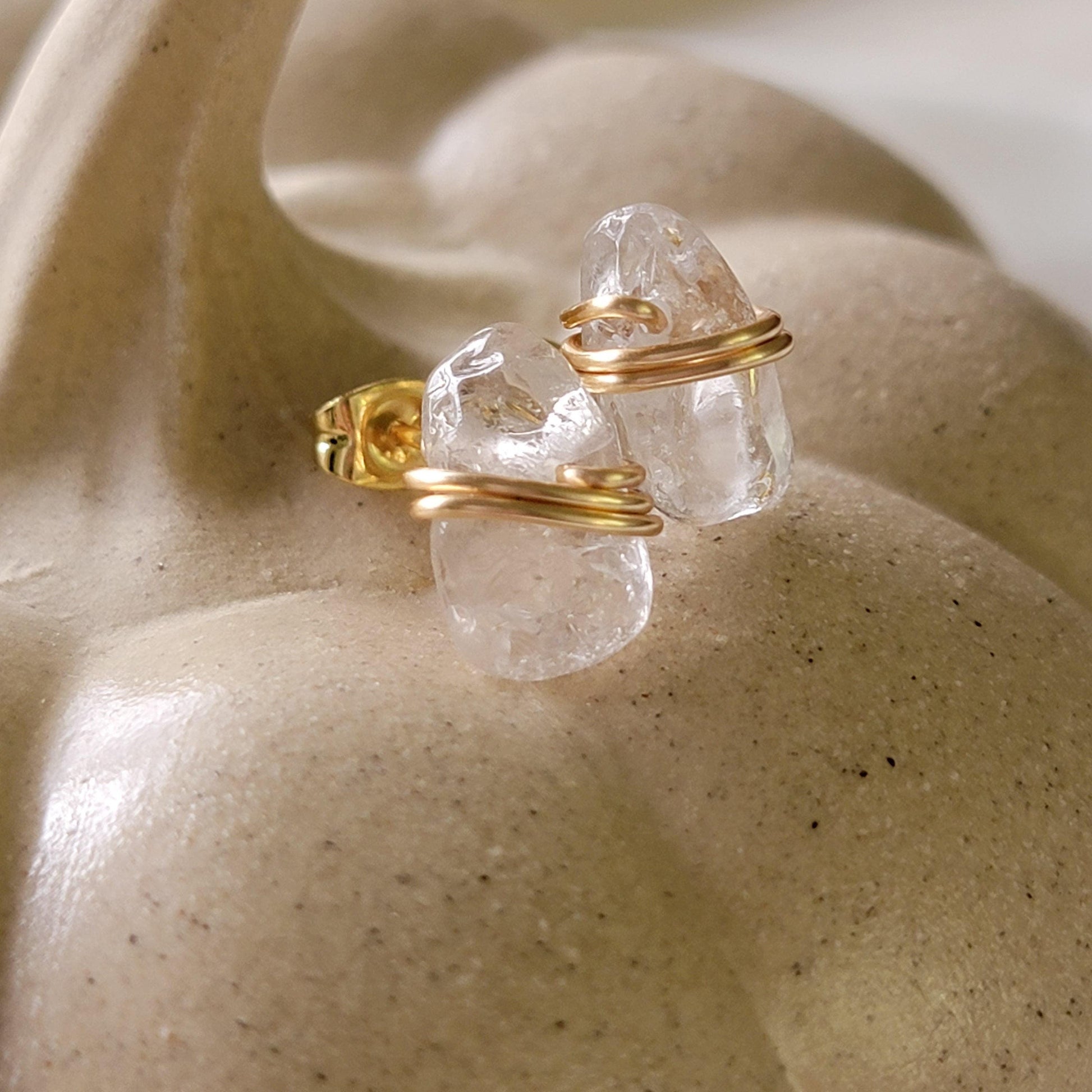 Clear crystal quartz post earrings, Raw crystal earrings, Earrings studs stone tiny, gold minimalistic earrings, Bridesmaide earrings,