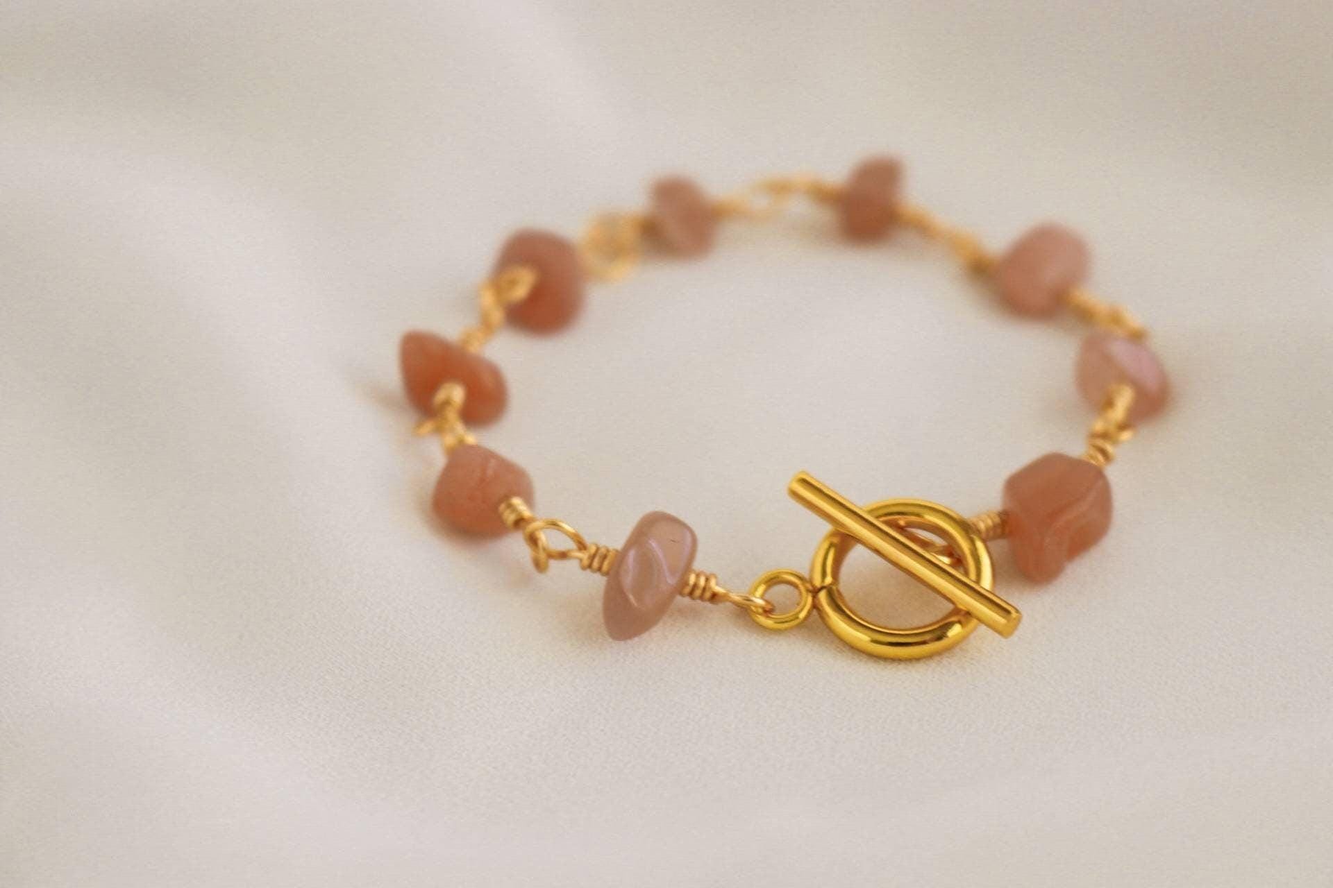 Peach Orange Sunstone Bracelet, Bracelet Dainty, Natural Sunstone stone Bracelet, Crystal Bracelet, Minimalist bracelet, gifts for-her