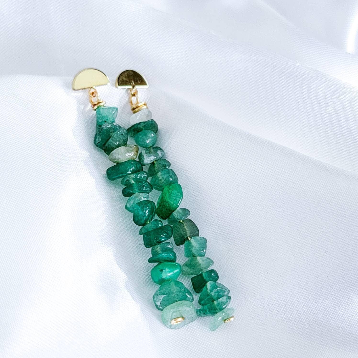 AVENTURINE earrings, Thread earrings, Raw crystal earrings, Raw gemstone earrings, Raw stone earrings, Mom earrings, Healing stones,