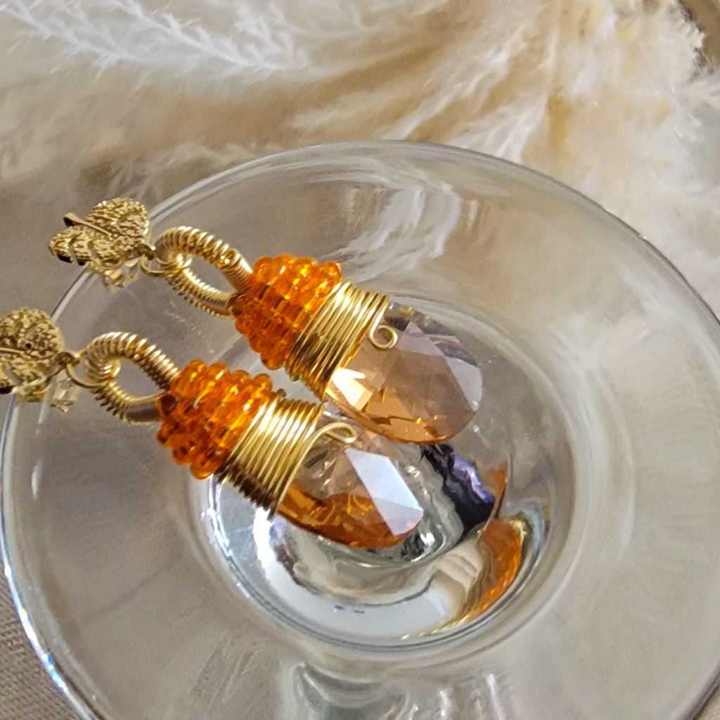 PeachTear drop earrings, Waterdrop earring, dangling earrings, minimaliste earrings, tini earrings, huggie earrings, crystal drops earrings