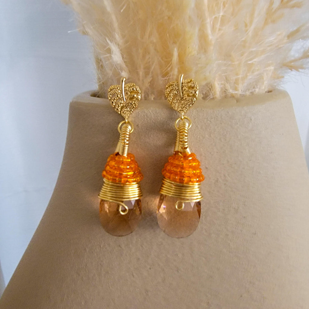 PeachTear drop earrings, Waterdrop earring, dangling earrings, minimaliste earrings, tini earrings, huggie earrings, crystal drops earrings